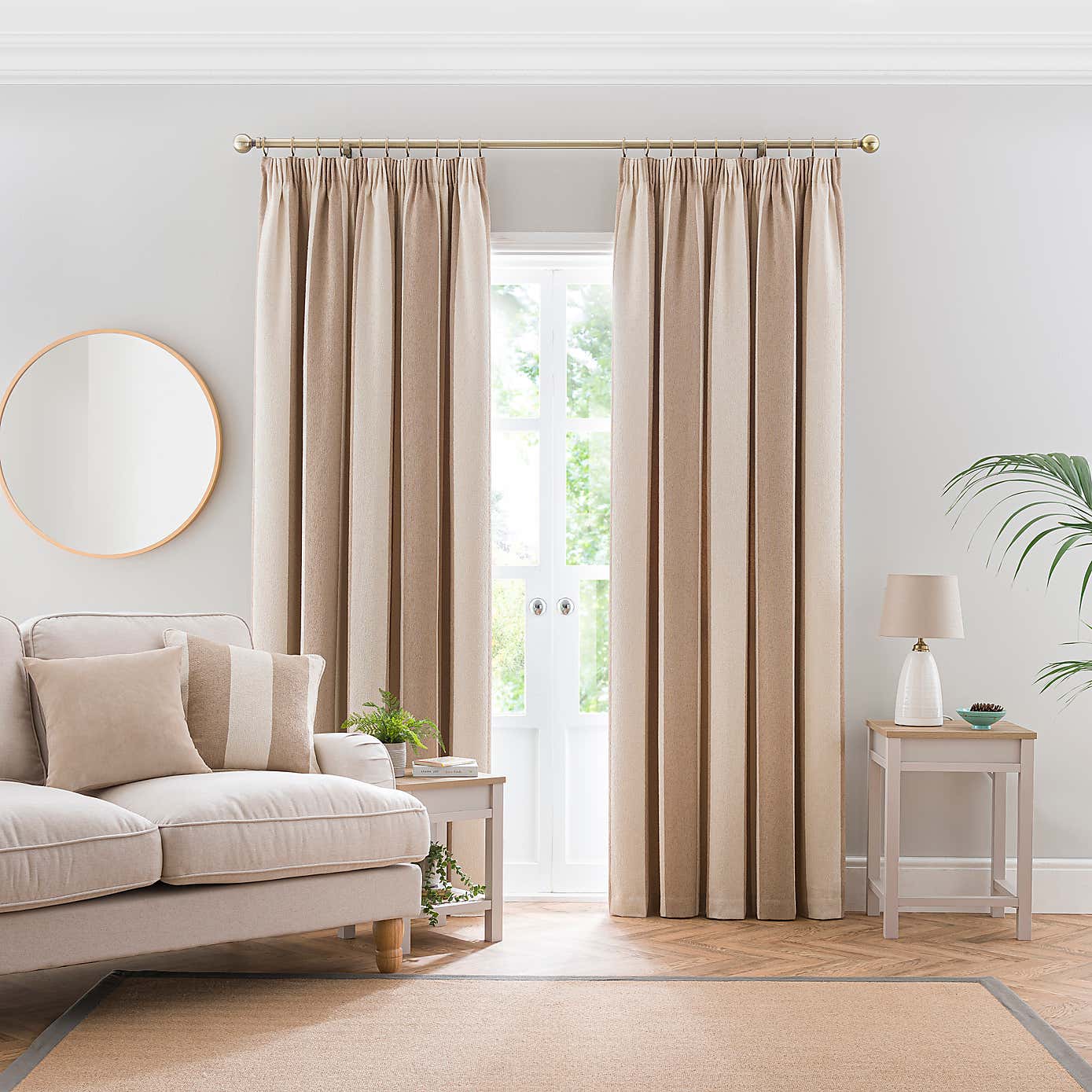 Carousel zoom image position 2 of 6