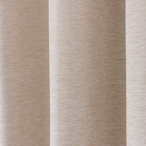 Carousel navigation image position 3 of 7