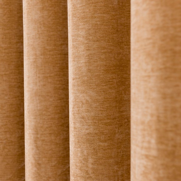 Carousel navigation image position 3 of 8