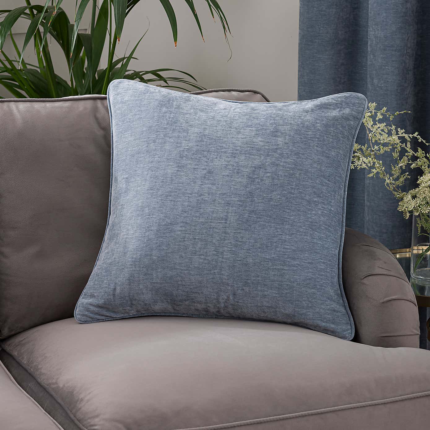 Carousel zoom image position 6 of 7