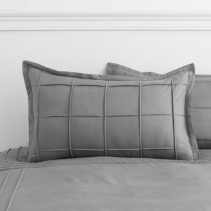 Jessa Pintuck Oxford Pillowcase