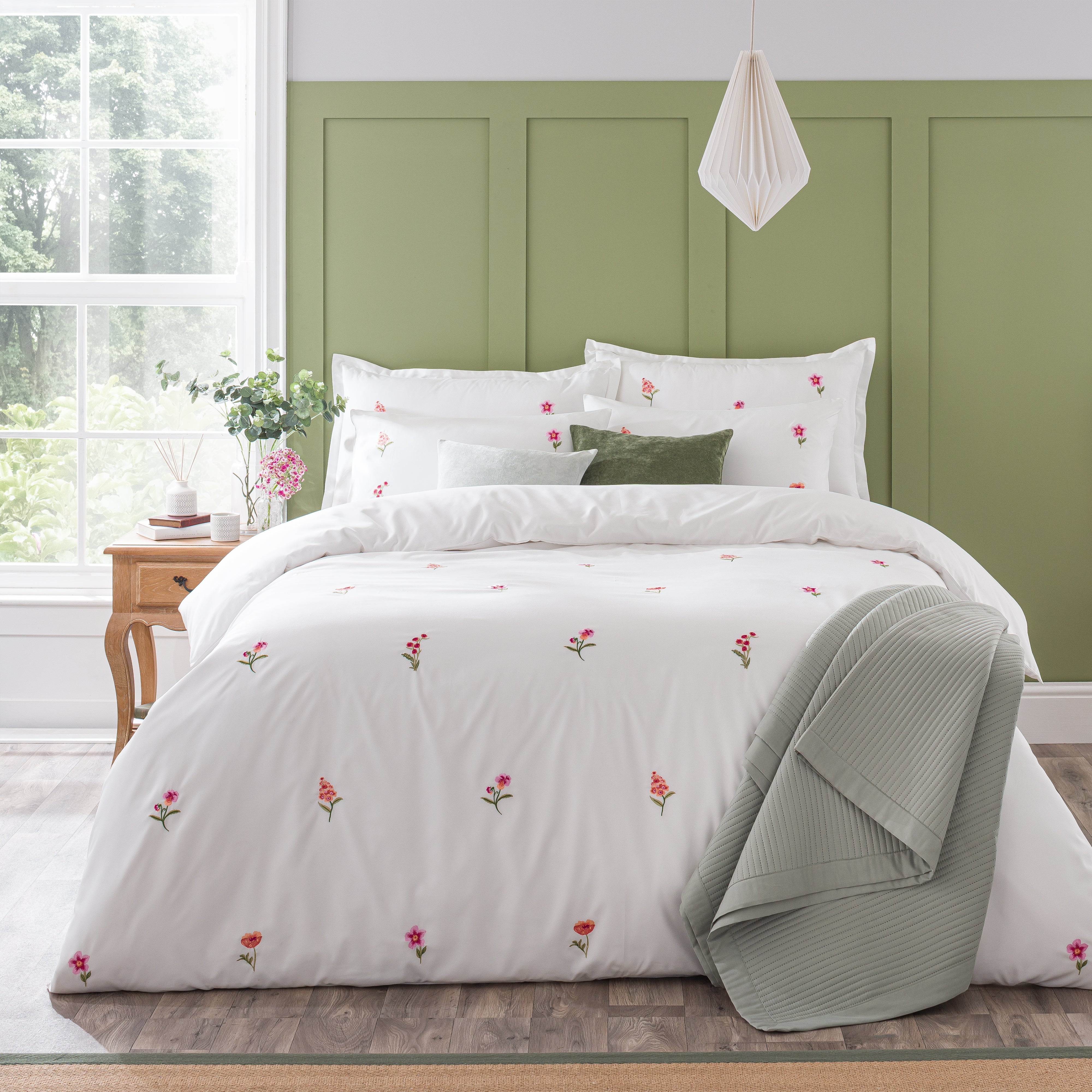 Rosetta Floral Embroirdery Duvet Cover & Pillowcase Set