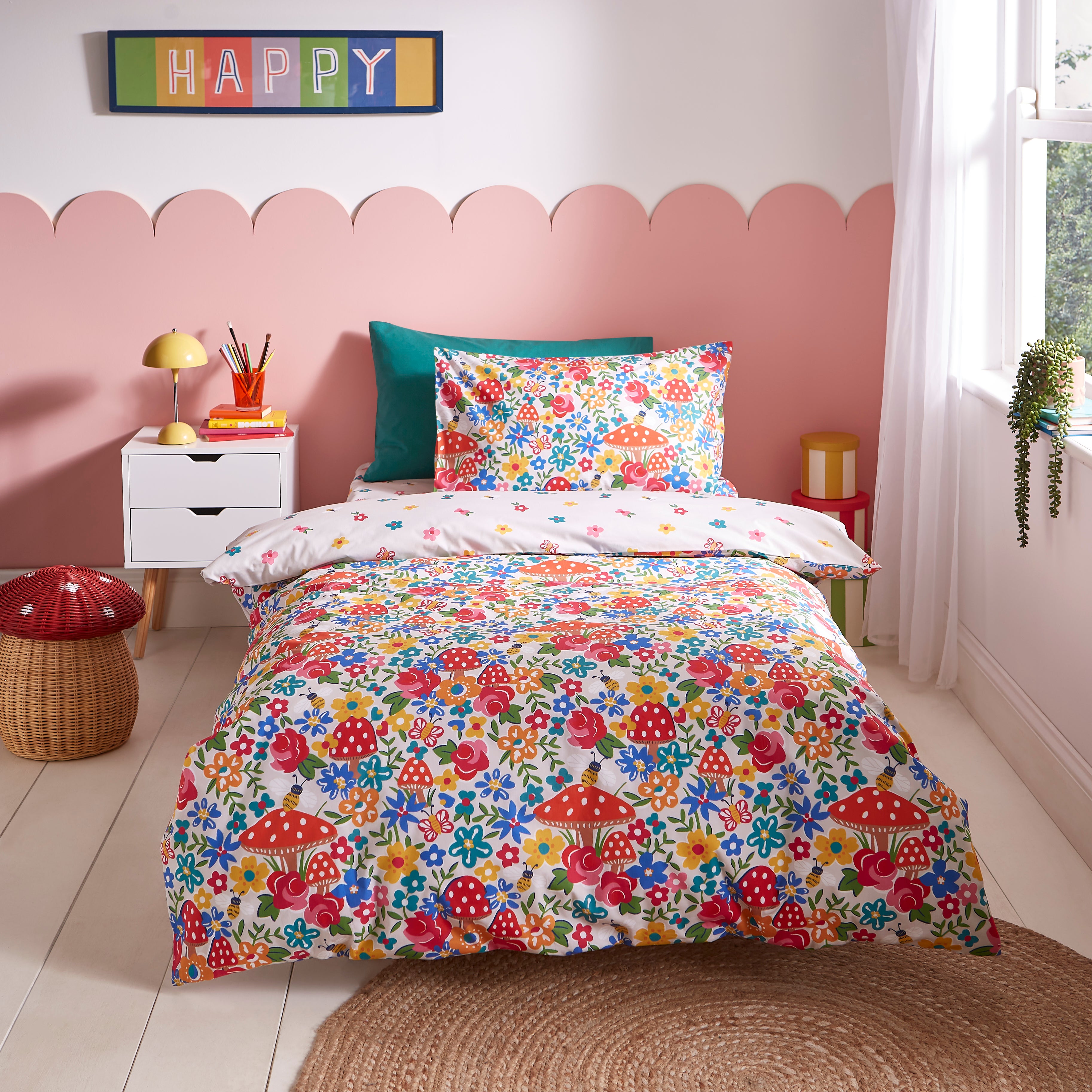 Toadstool Floral Bright Duvet Cover and Pillowcase Set