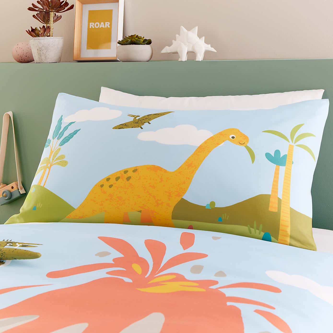 Carousel zoom image position 2 of 10