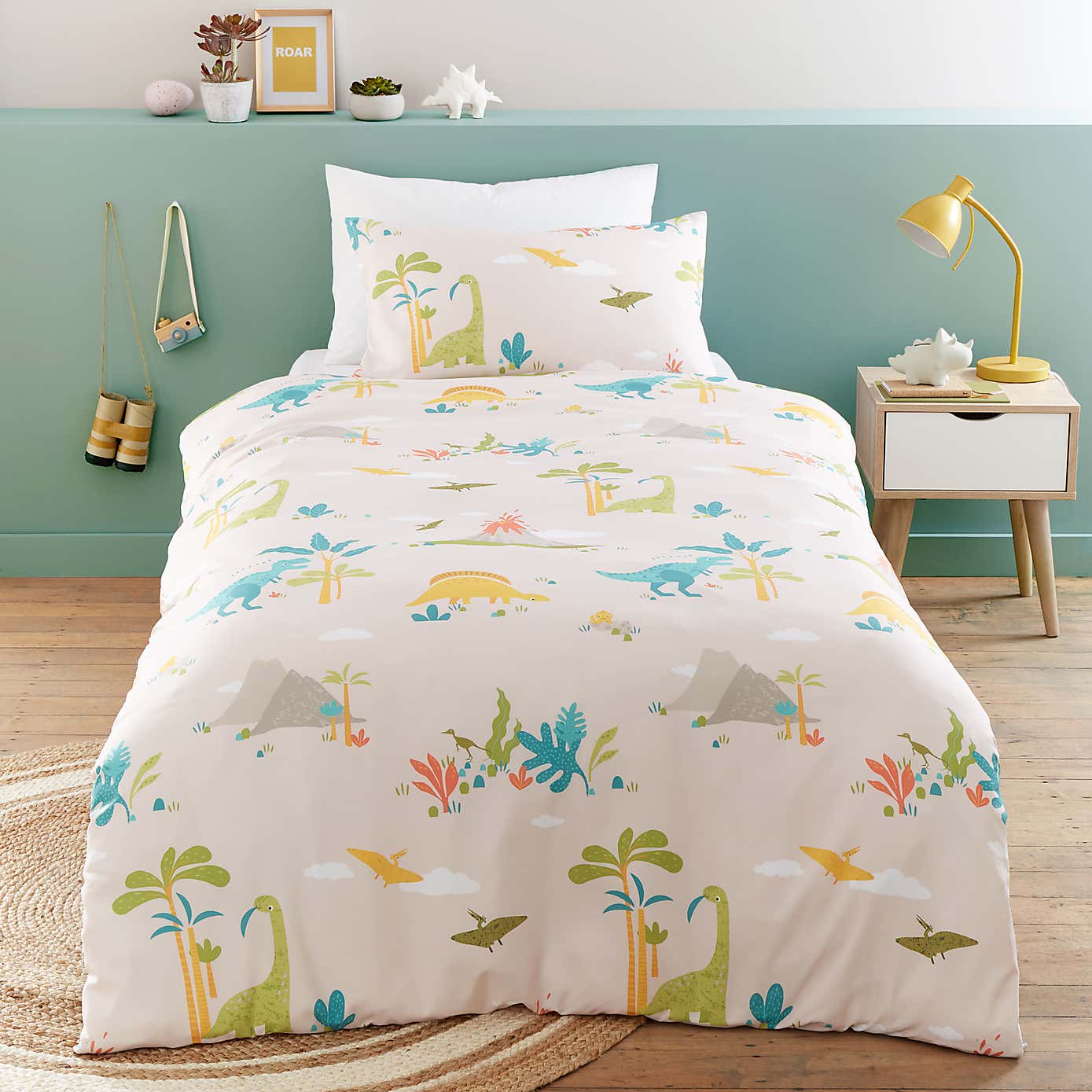 Carousel zoom image position 3 of 10