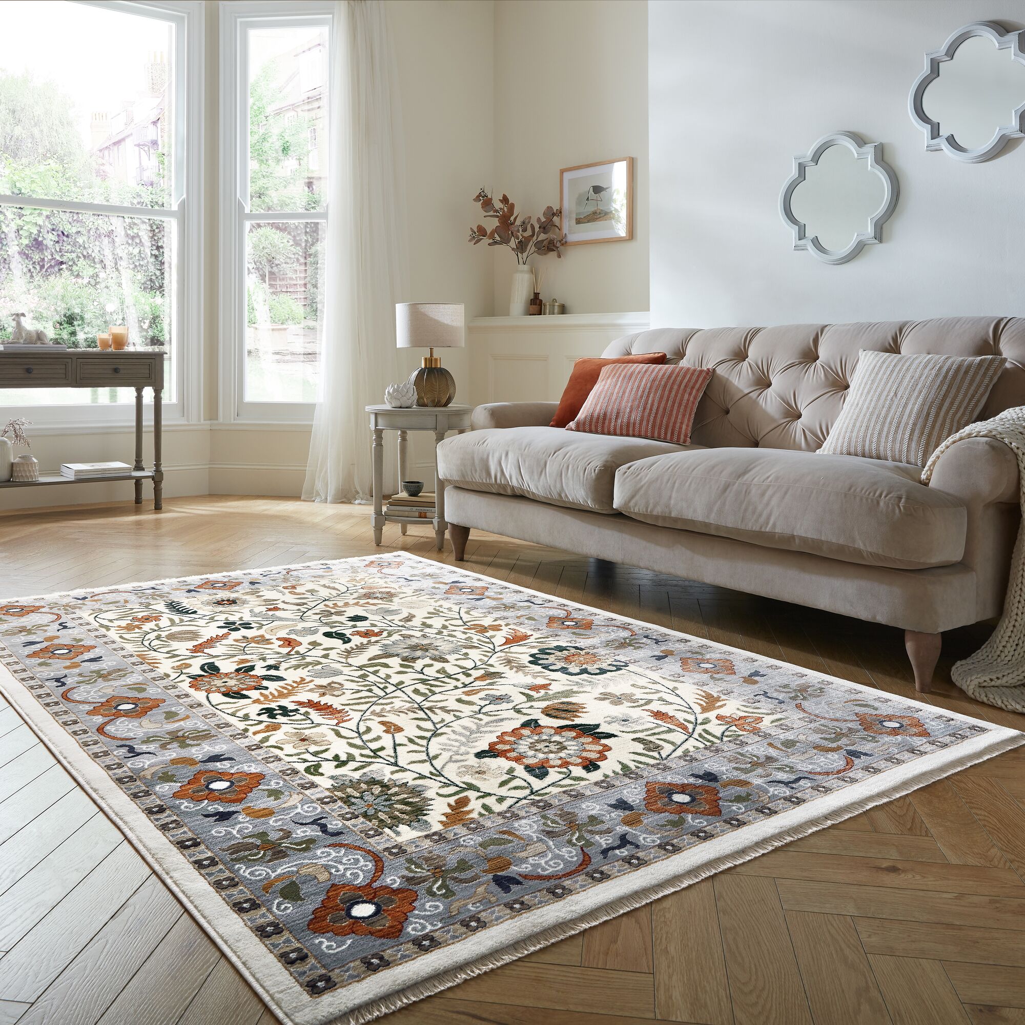 Delilah Floral Traditional Rug Cream