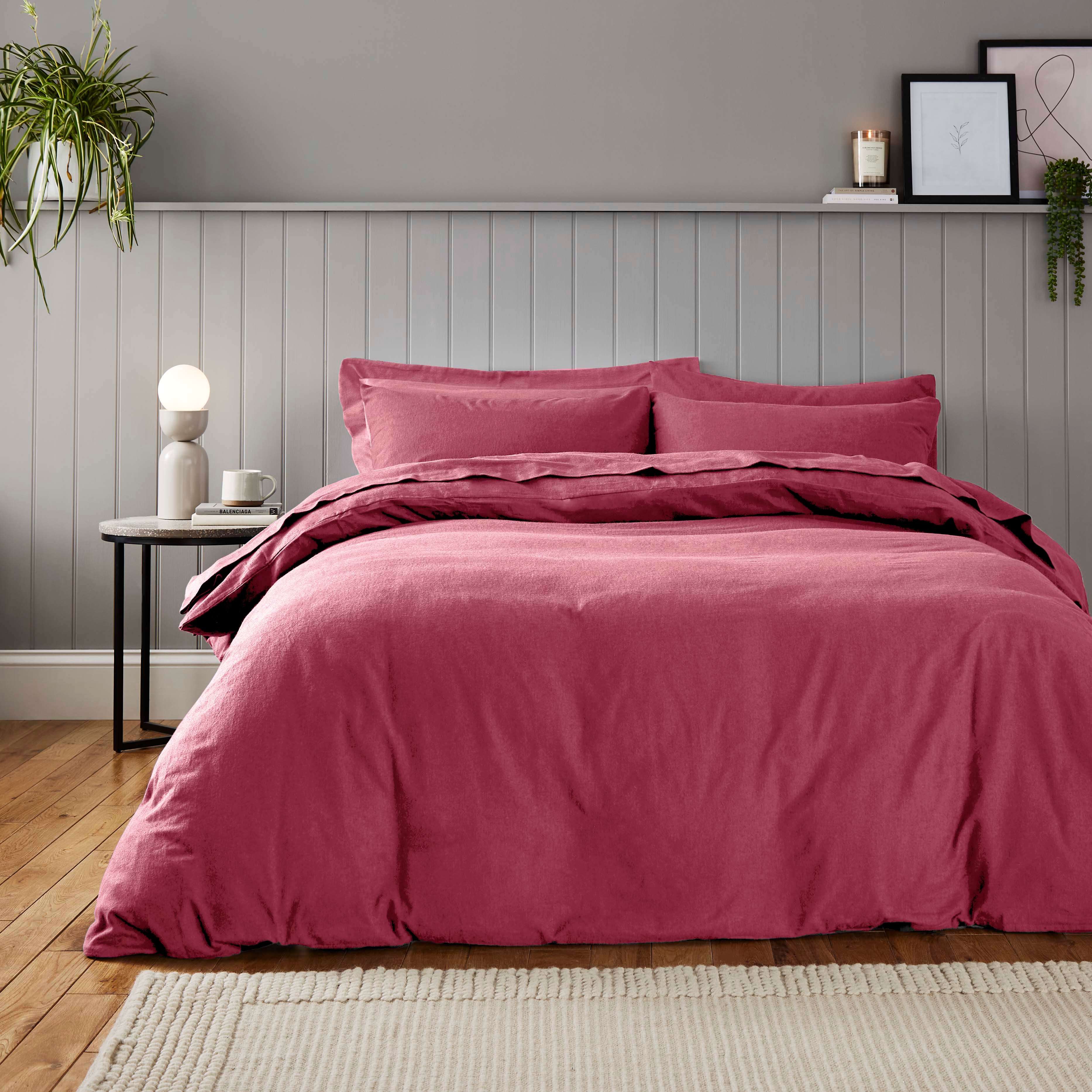 Soft Cosy Cotton Duvet Cover And Pillowcase Set Rhubarb