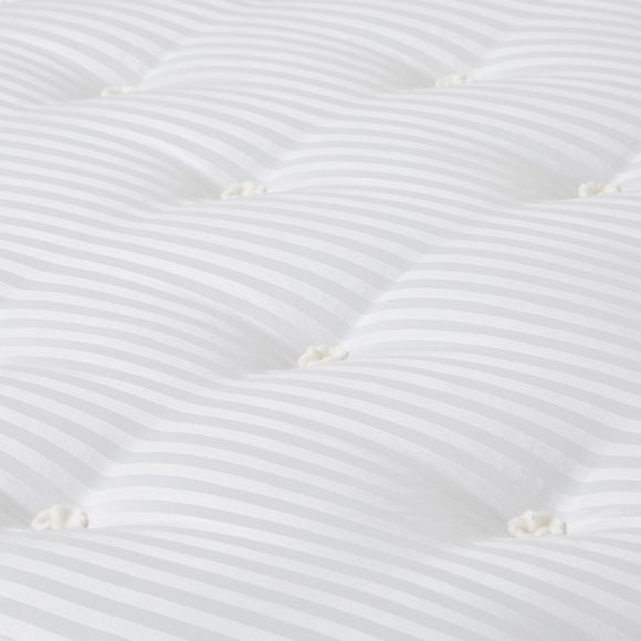 Carousel navigation image position 4 of 6