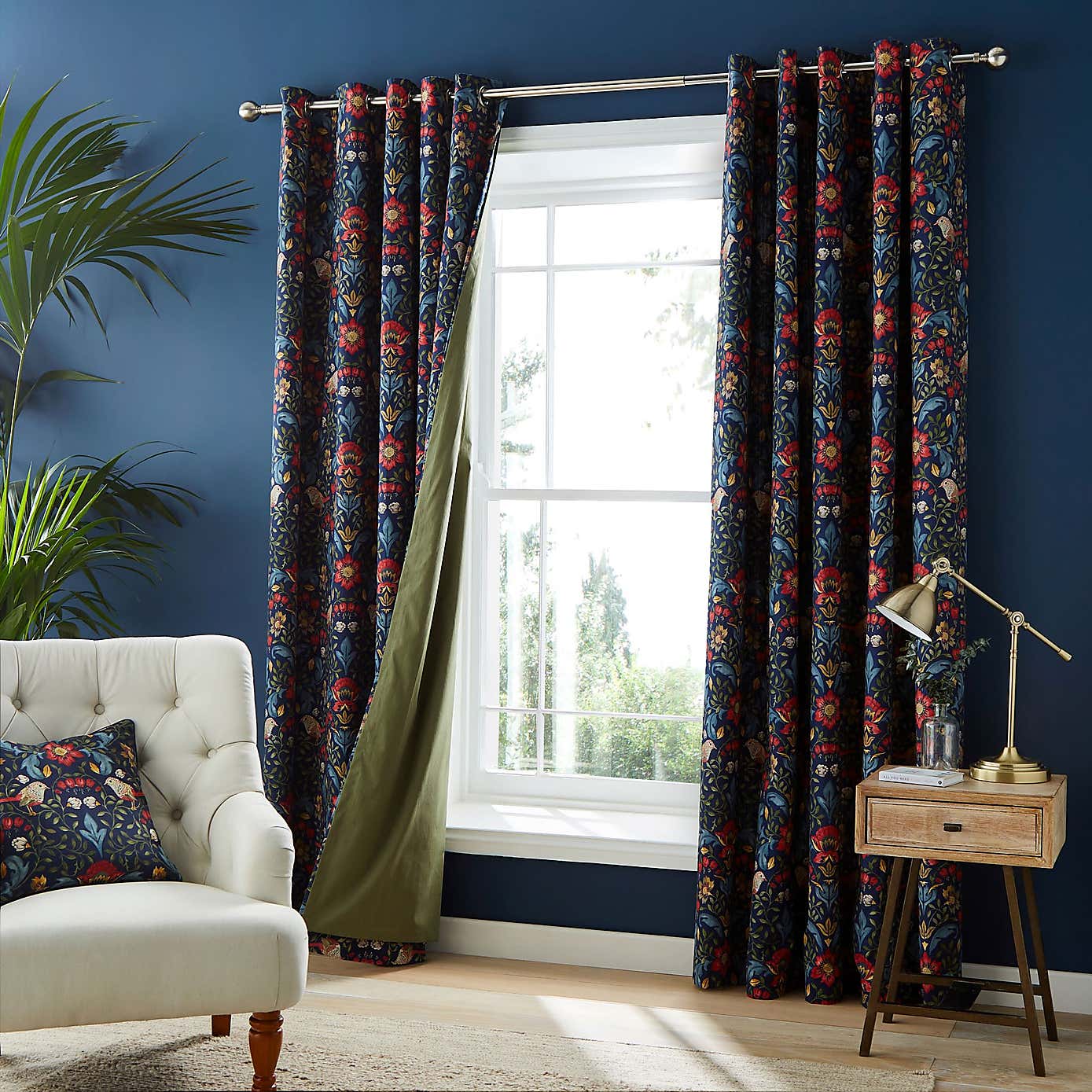 Carousel zoom image position 5 of 5