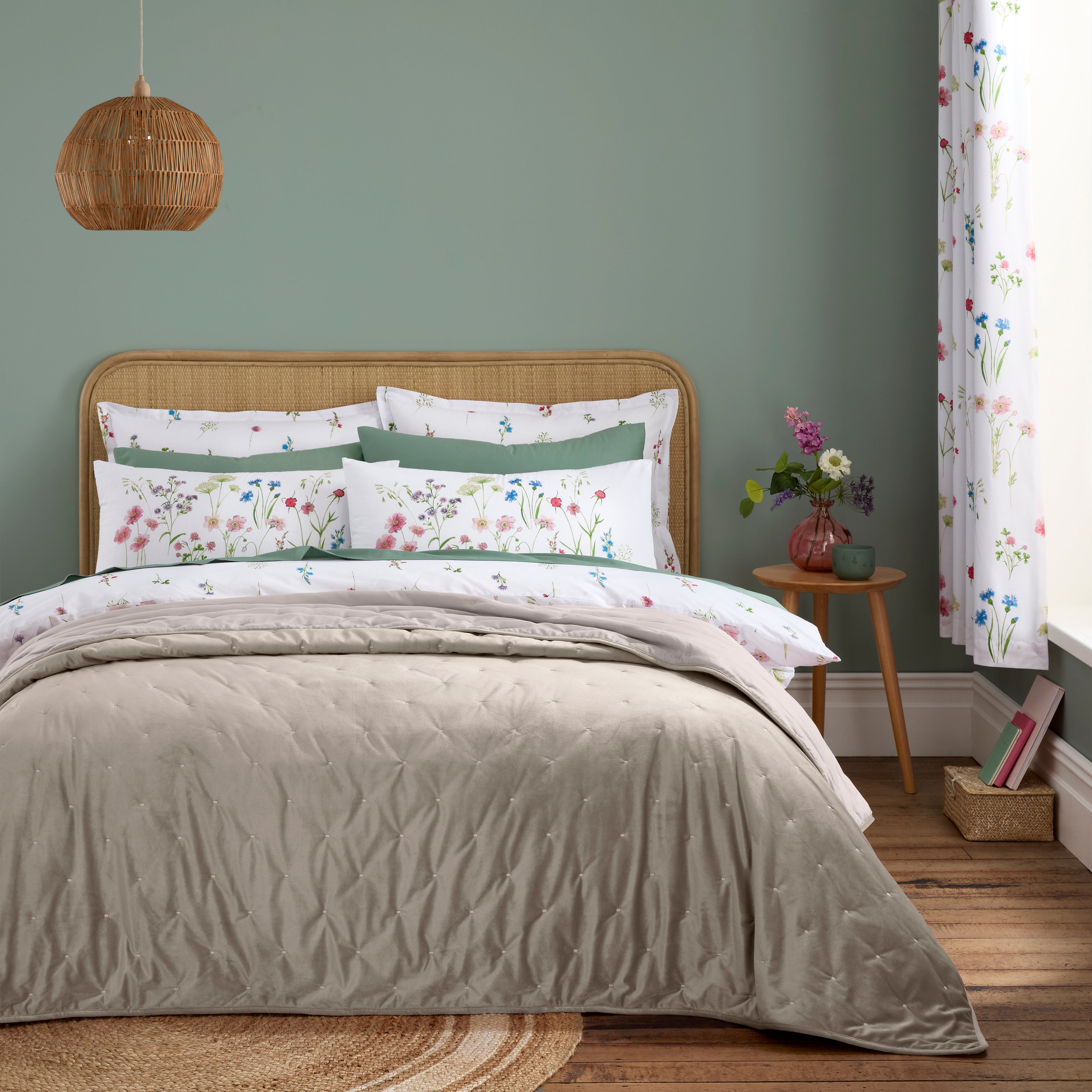 Pippa Bedspread Natural