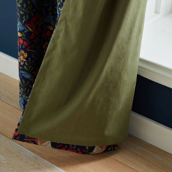 Carousel navigation image position 4 of 5