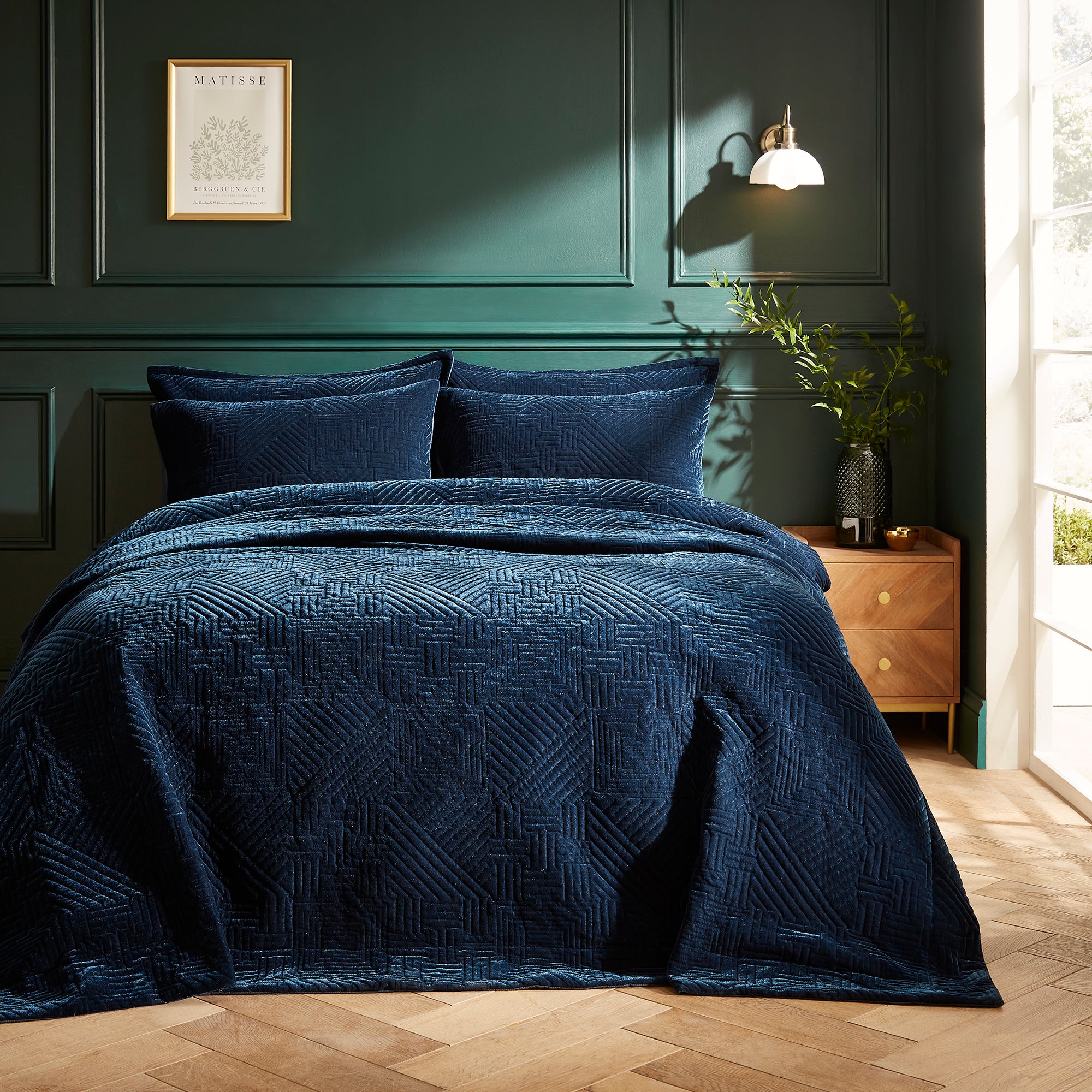 Haisley Geo Bedspread Navy Blue