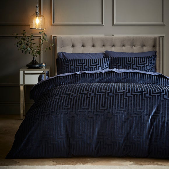 Leonara Deco Velvet Navy Duvet Cover And Pillowcase Set