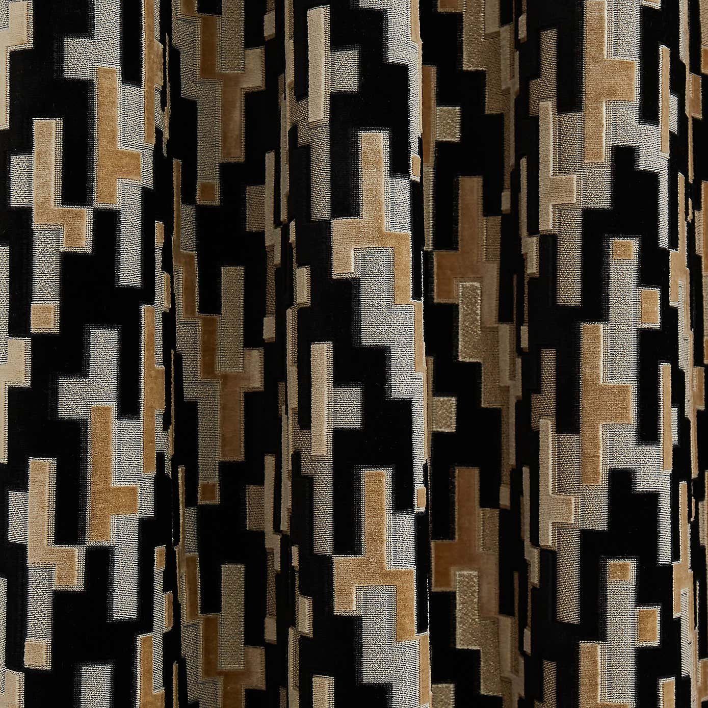 Carousel zoom image position 3 of 6