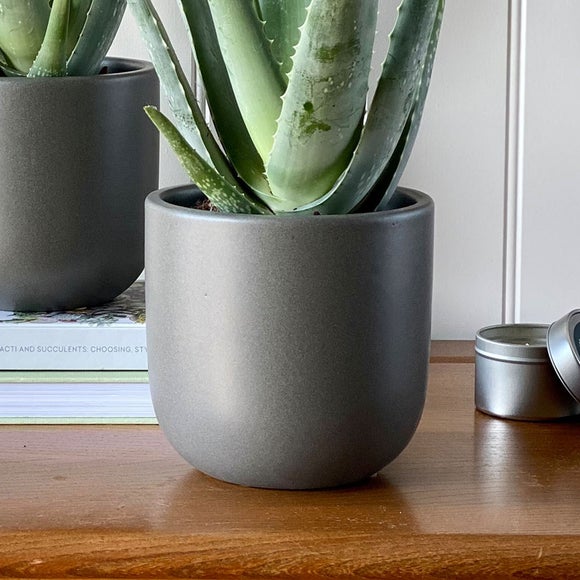 Carousel navigation image position 3 of 4