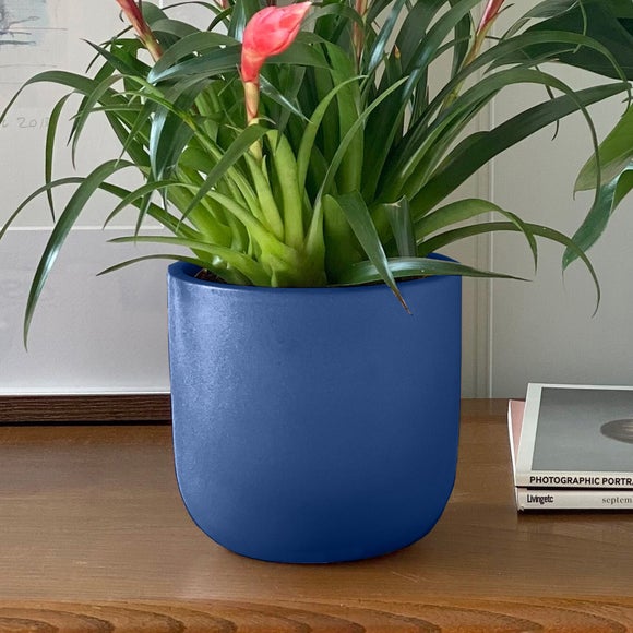 Carousel navigation image position 4 of 6