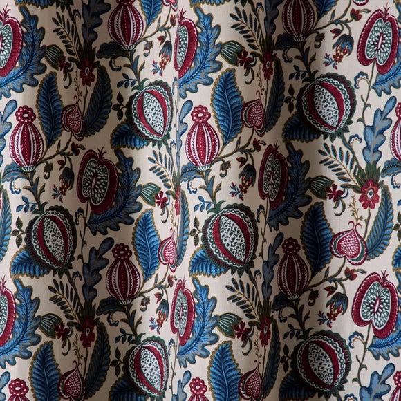 Carousel navigation image position 3 of 6