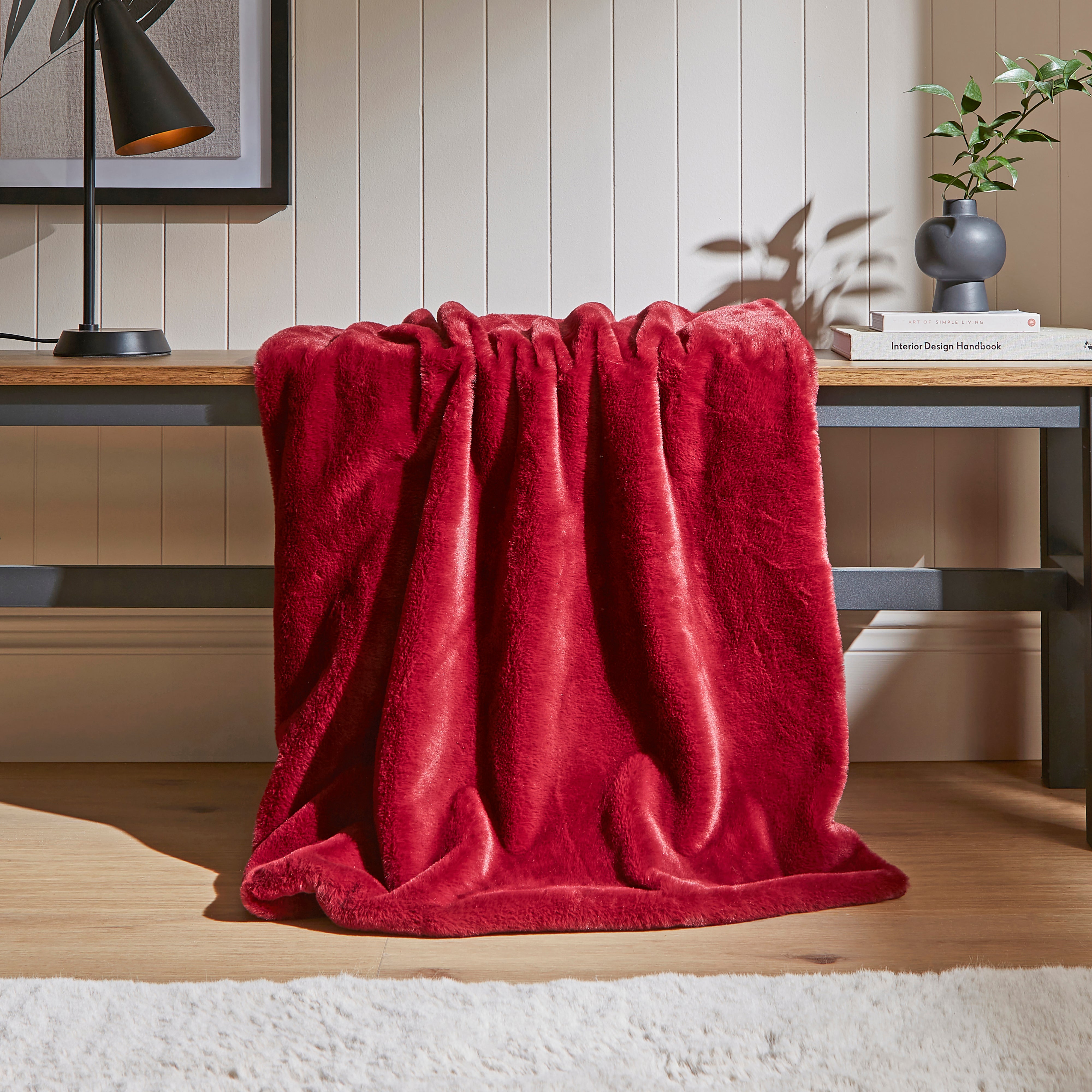 Lenon Plush Throw Mulberry