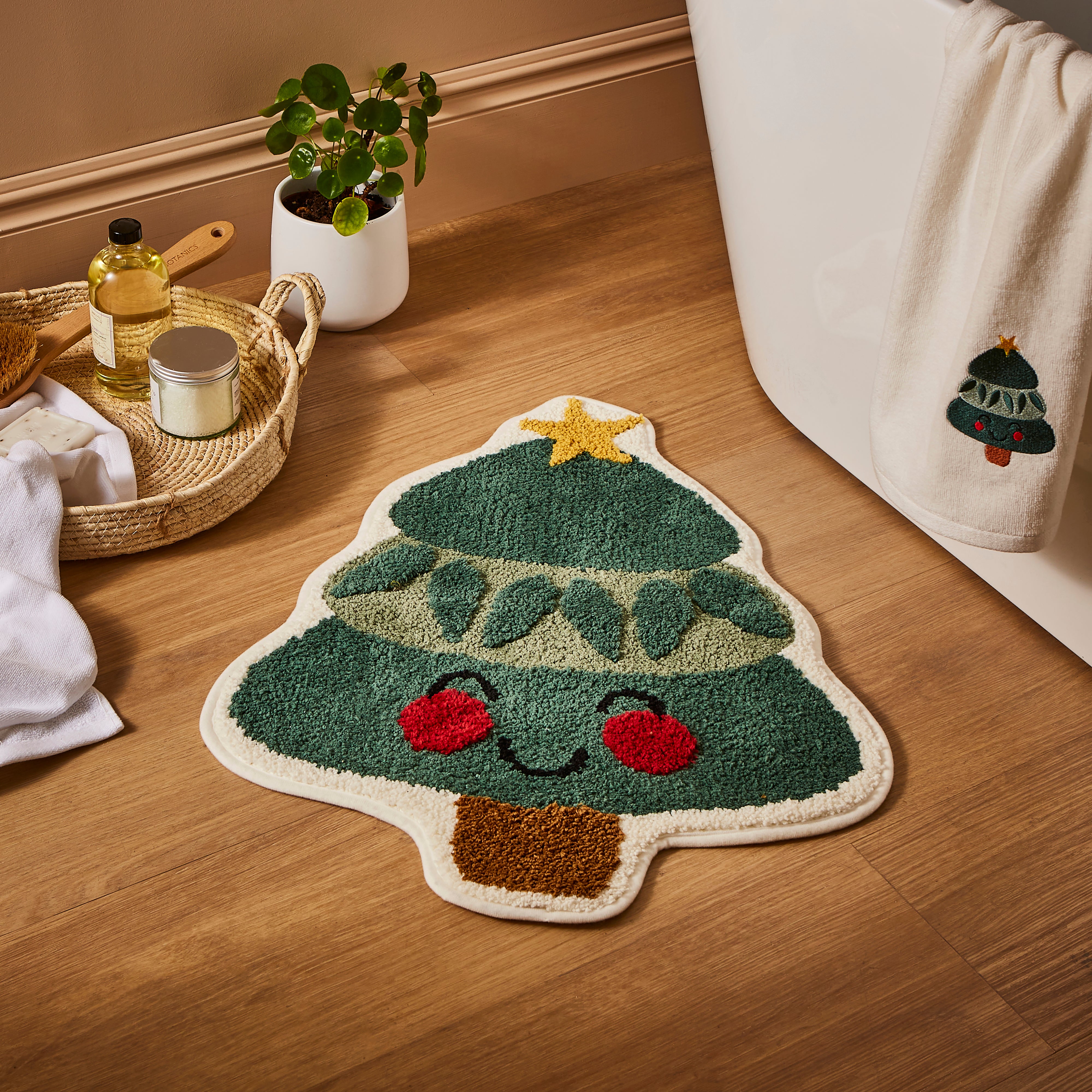 Christmas Tree Bath Mat Green