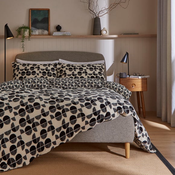 Mono Circles Fleece Duvet Cover And Pillowcase Set