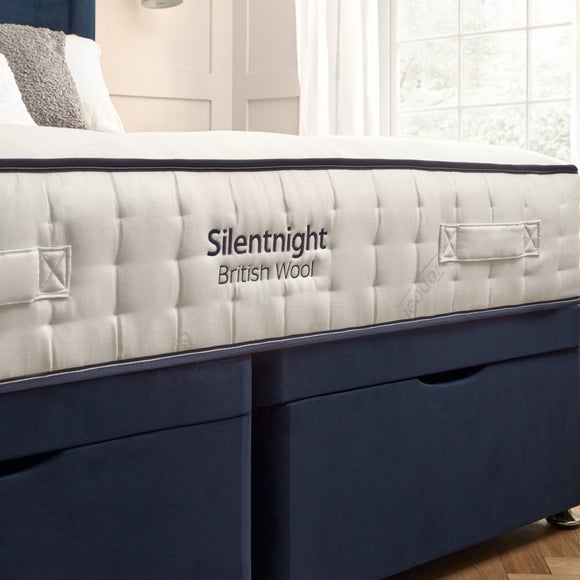 Carousel navigation image position 4 of 9