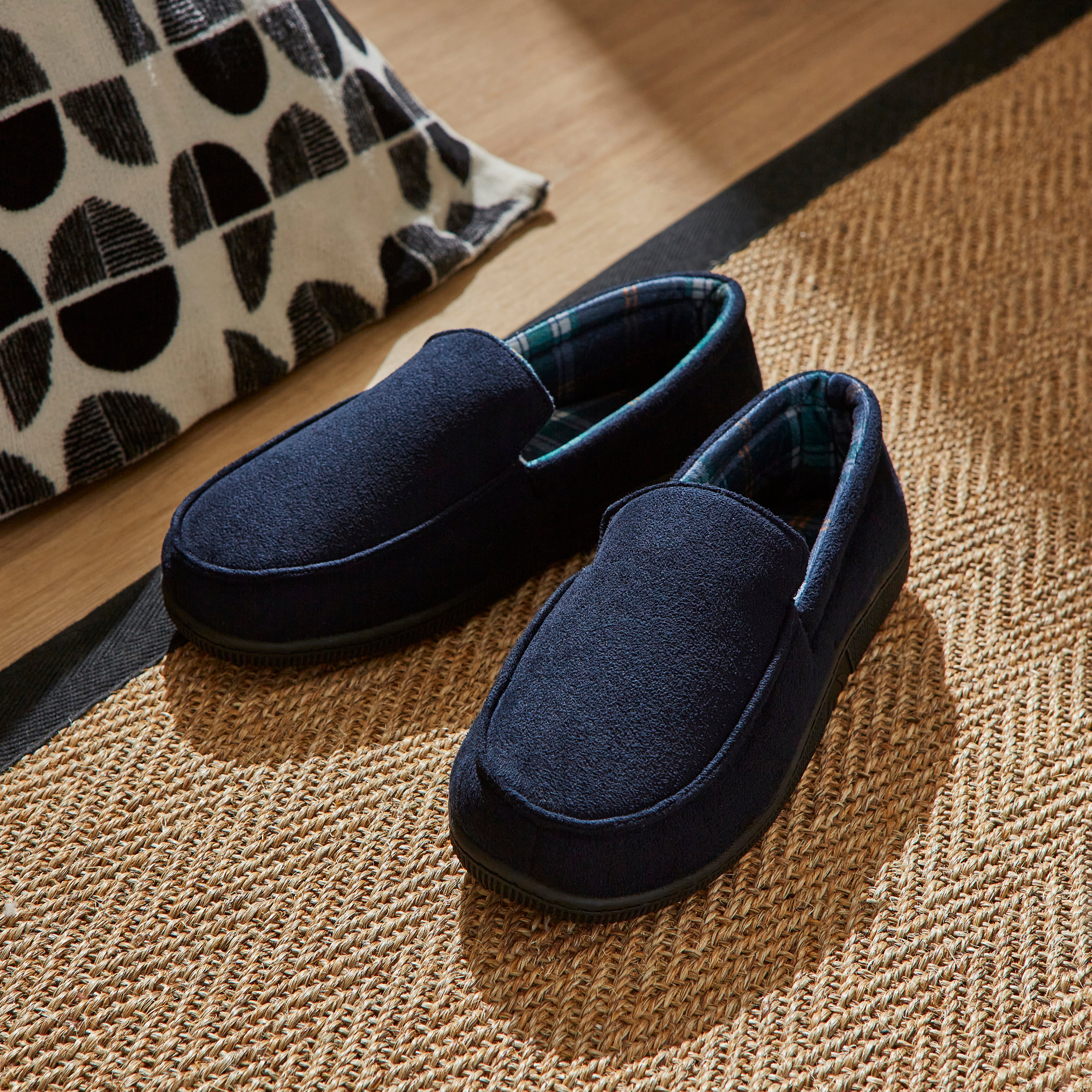 Men’s Navy Blue Check Slippers