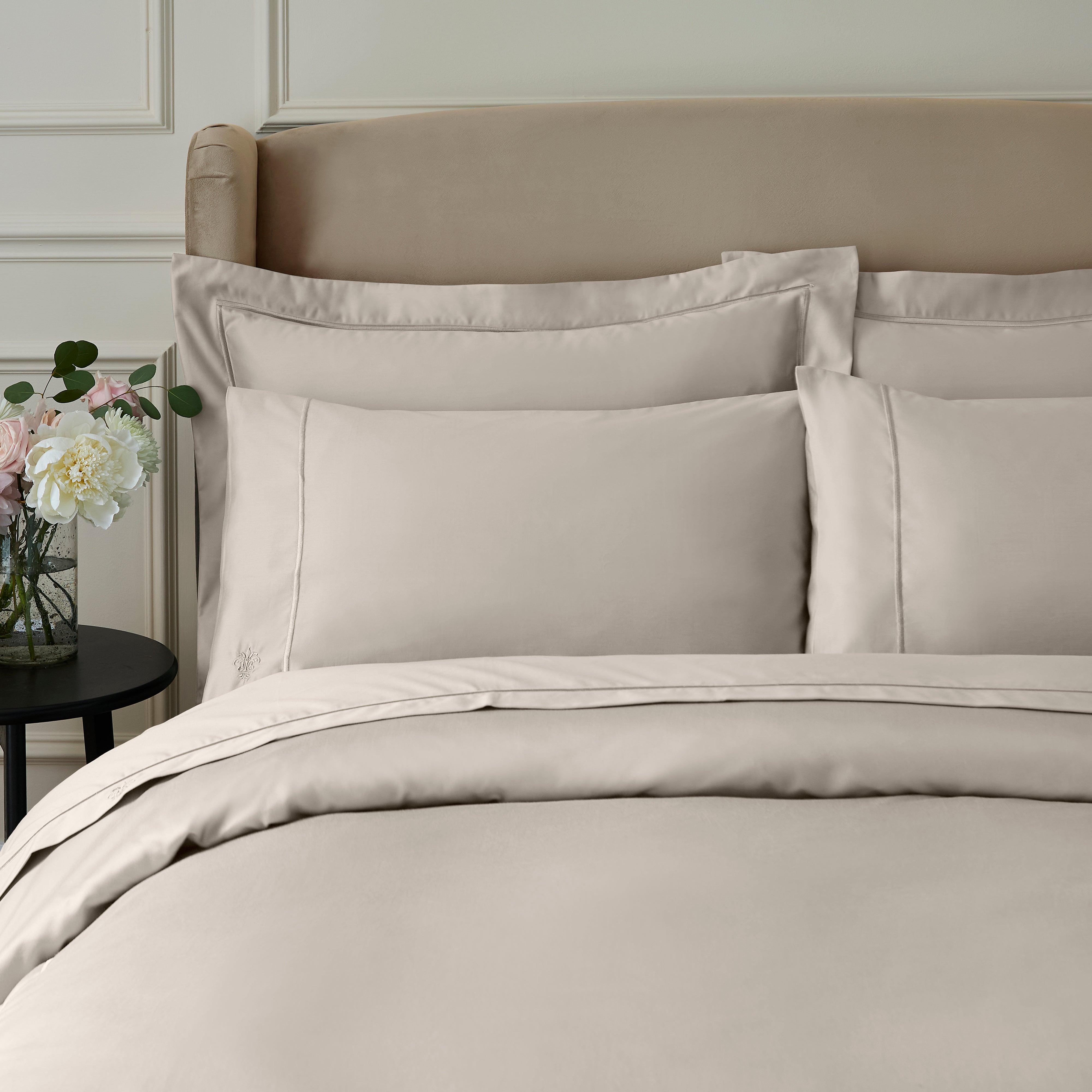 Dorma Egyptian Cotton Sateen 1000 Thread Count Oxford Pillowcase Champagne