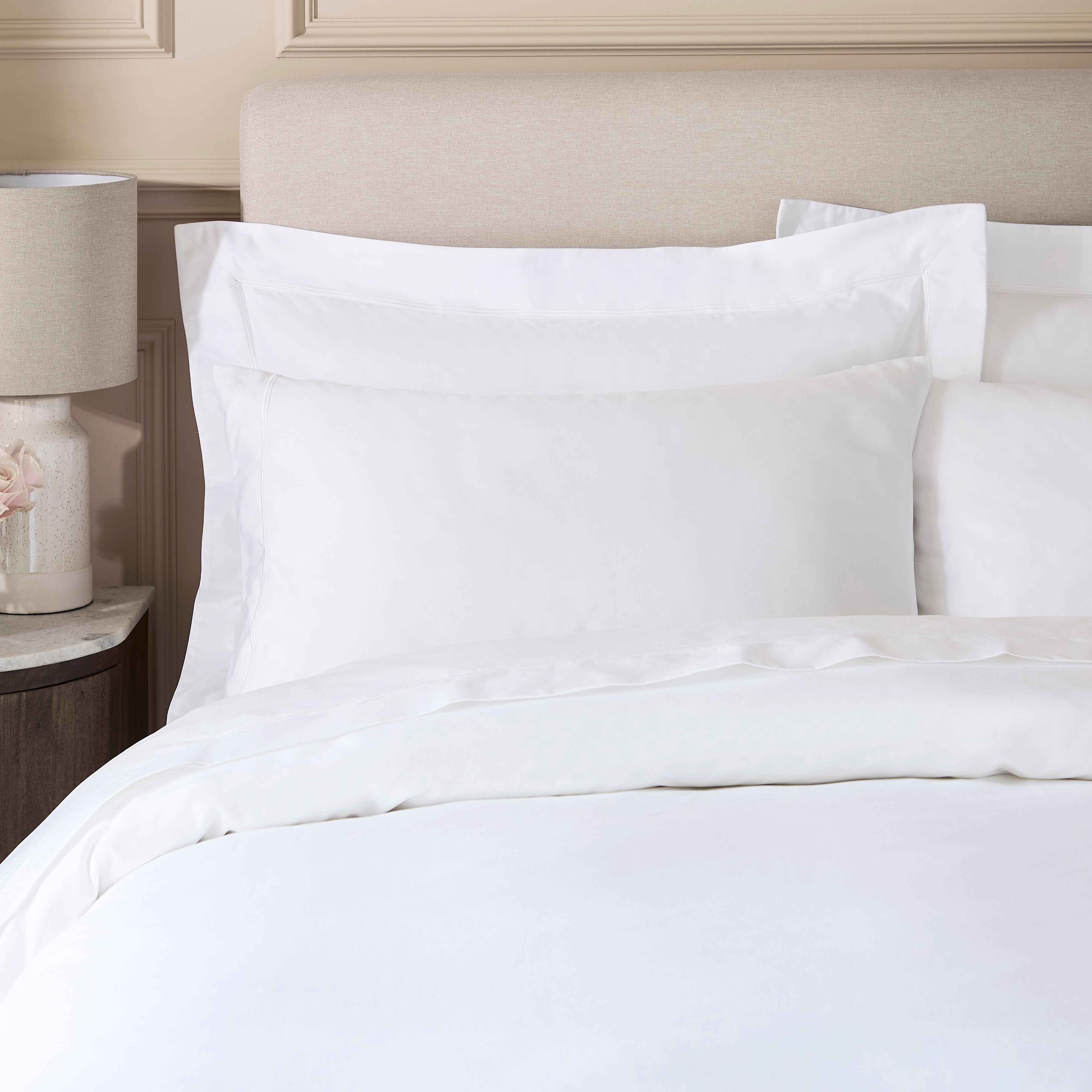 Dorma Egyptian Cotton Sateen 800 Thread Count Oxford Pillowcase White