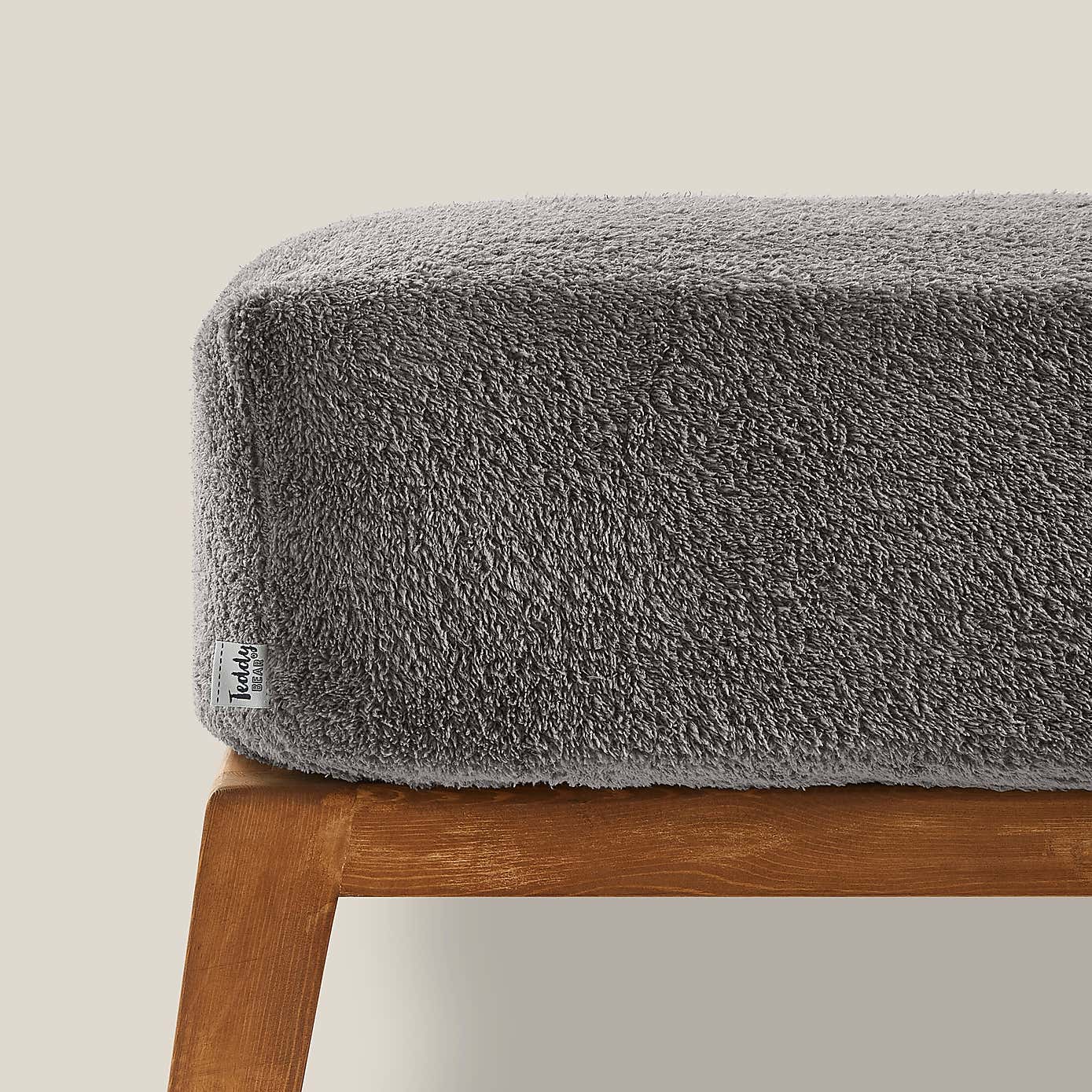 Carousel zoom image position 2 of 3