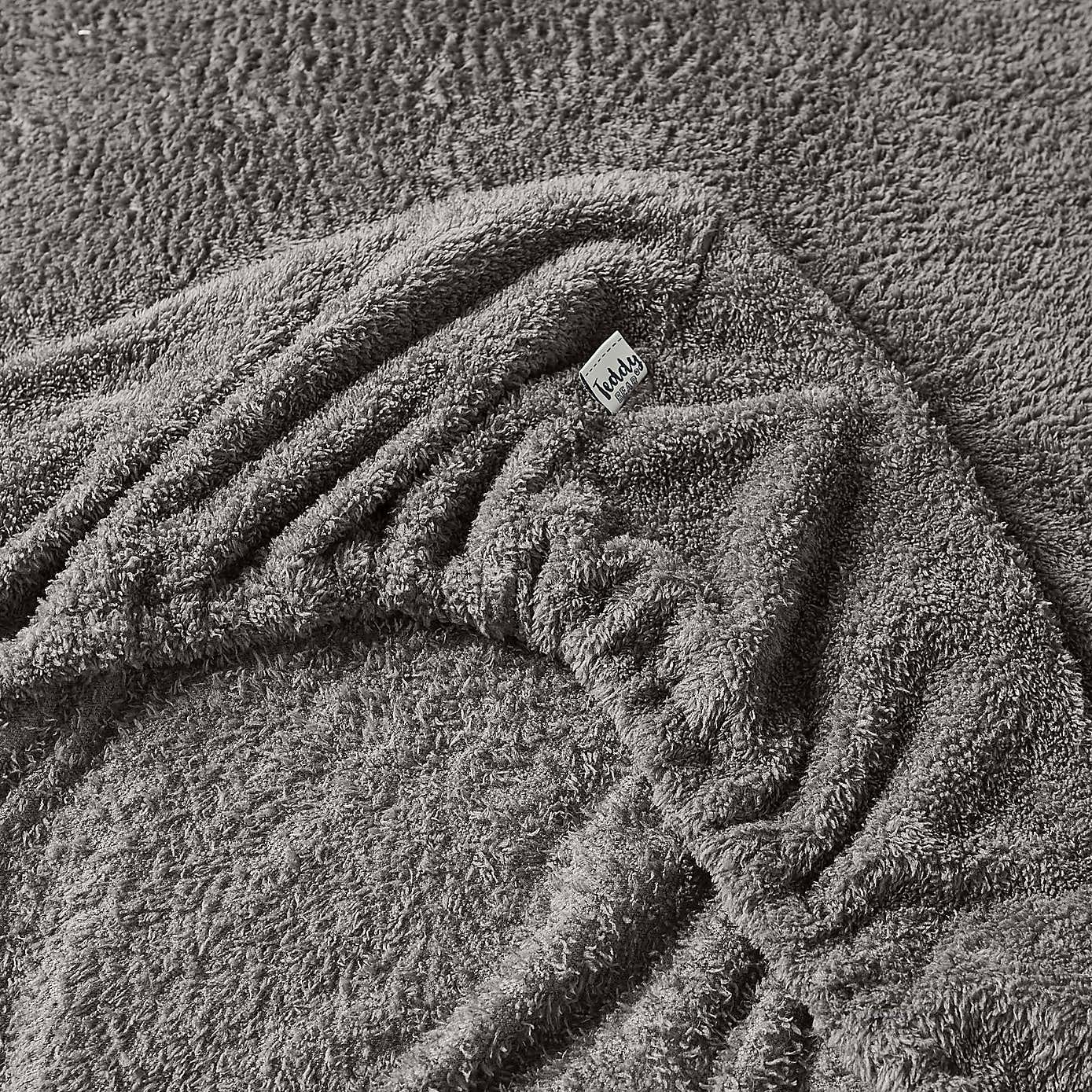 Carousel zoom image position 3 of 3