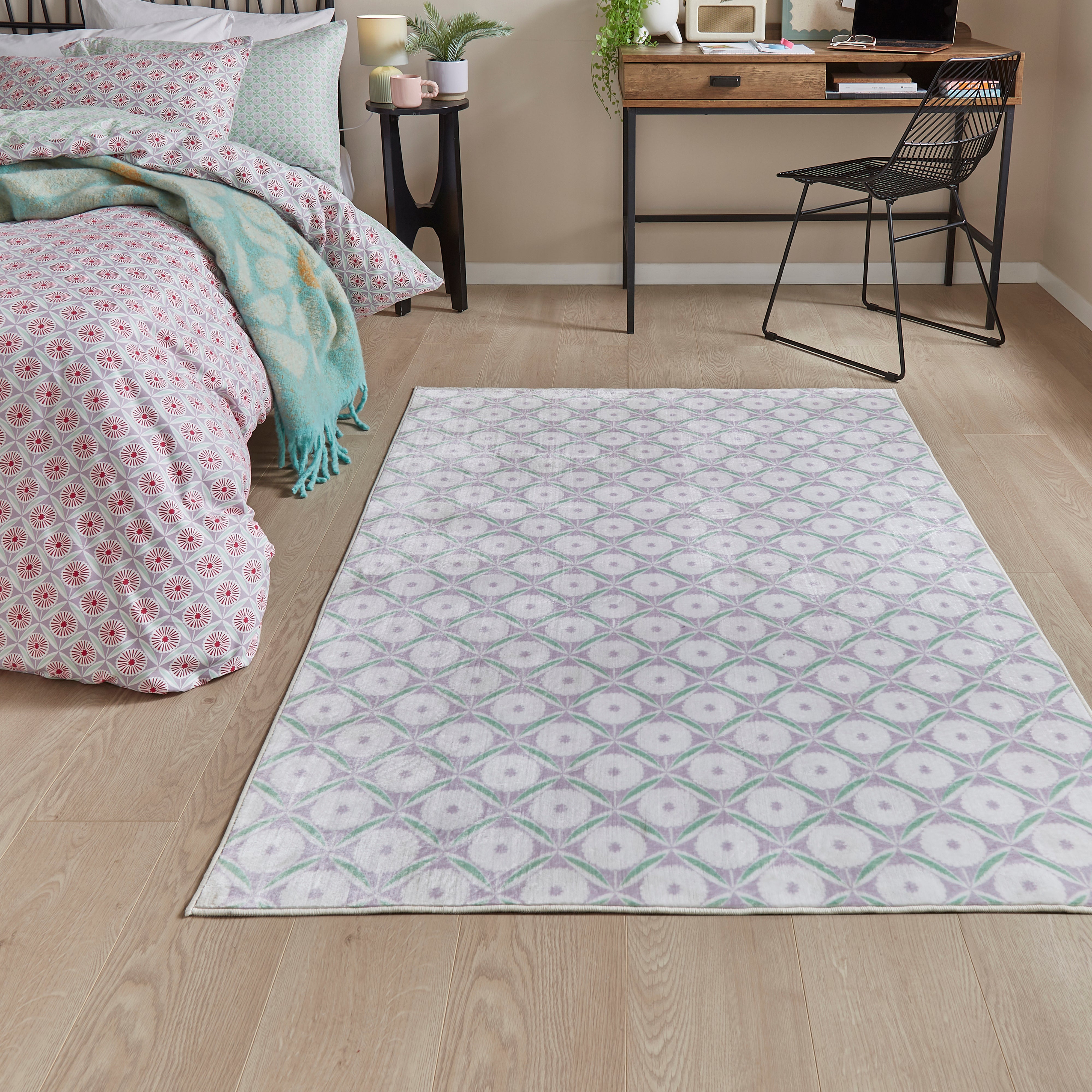 Jolie Geometric Washable Rug White