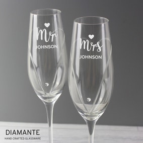 Personalised Hand Cut Mr and Mrs Pair of Flutes in Gift Box