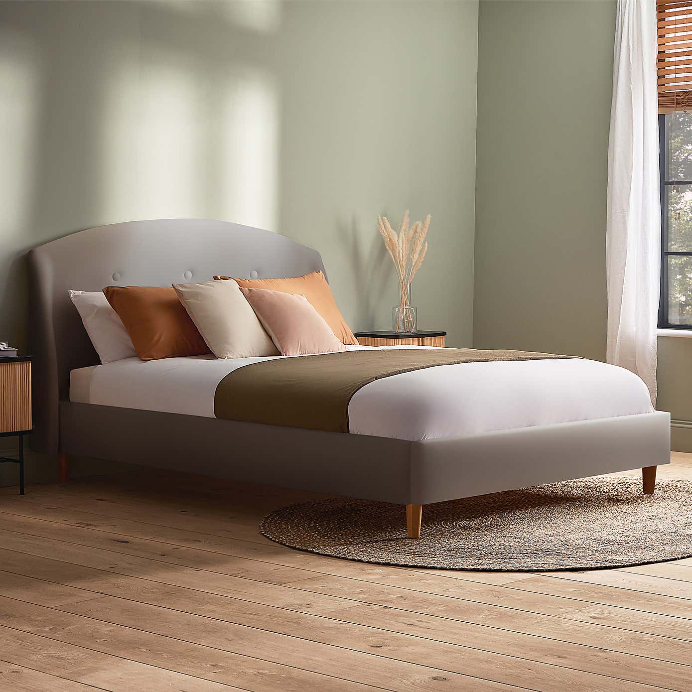 Carousel zoom image position 2 of 8