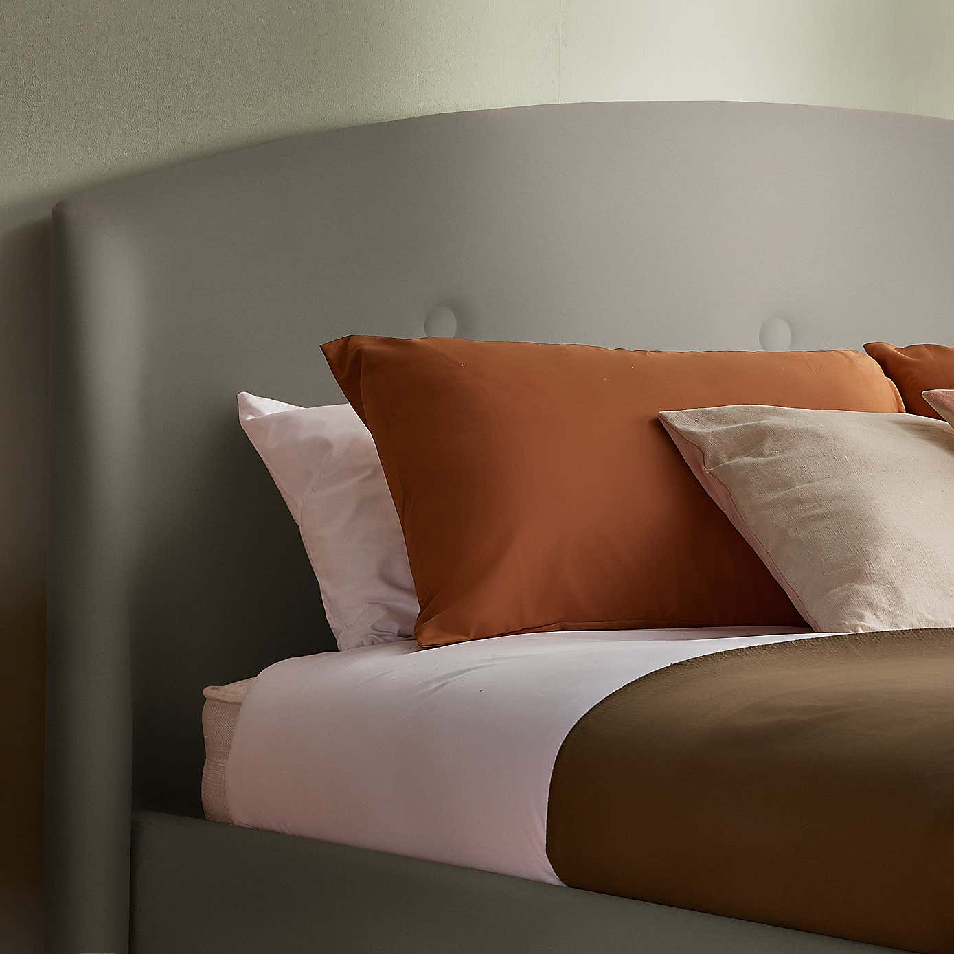 Carousel zoom image position 4 of 8