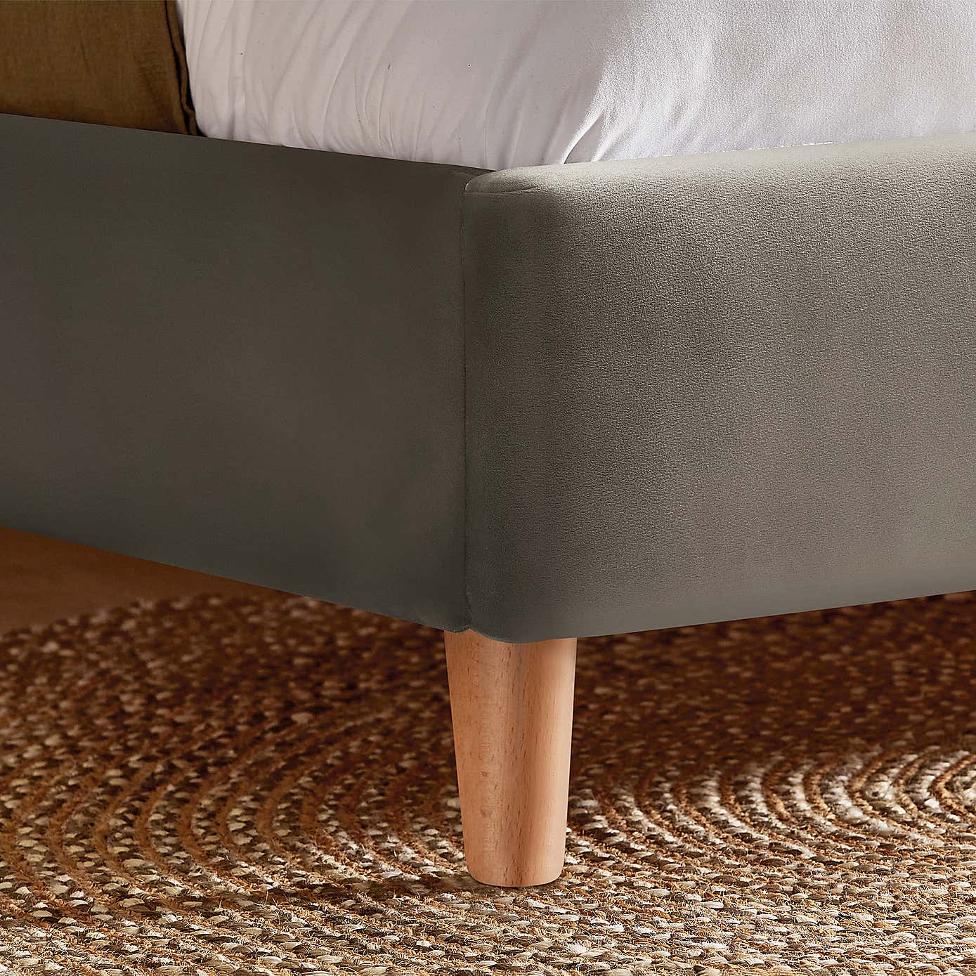 Carousel zoom image position 6 of 8