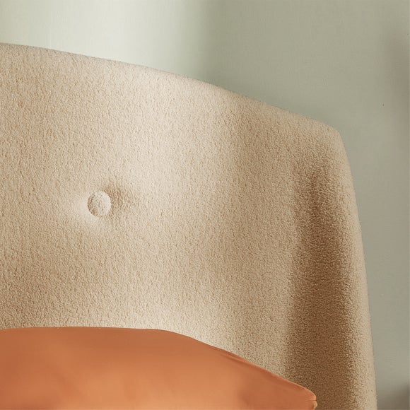 Carousel navigation image position 5 of 9