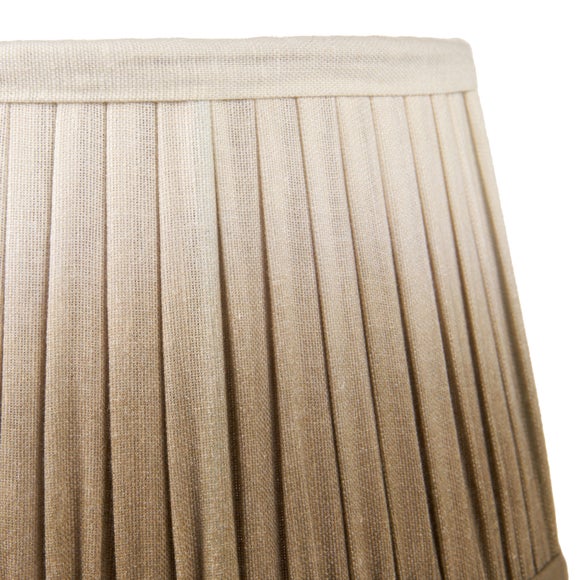 Carousel navigation image position 4 of 6