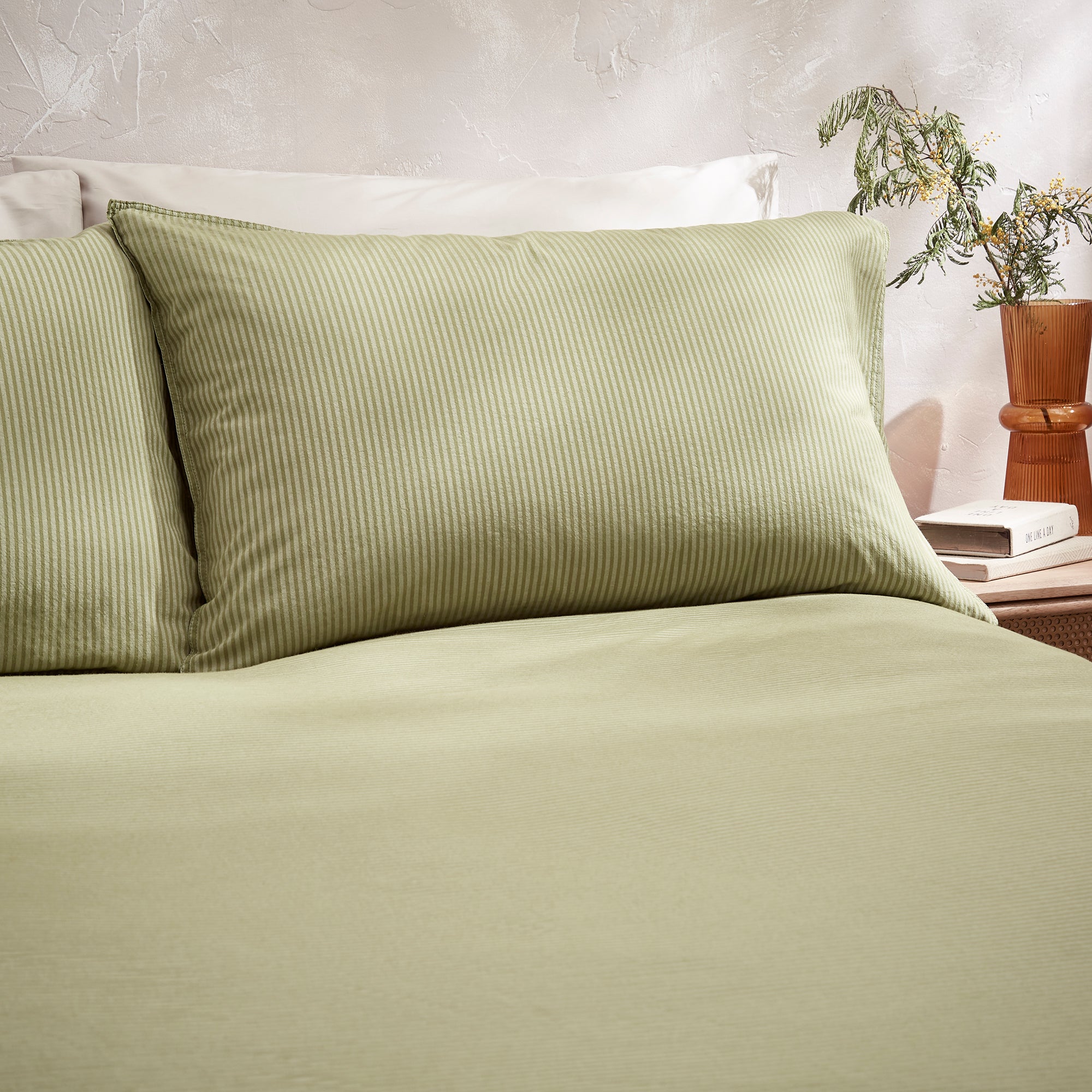 Harlem Narrow Stripe Oxford Pillowcase Olive Green