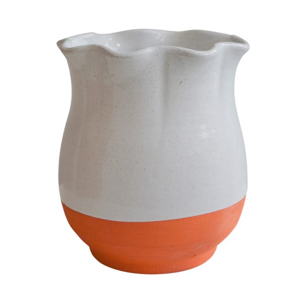 Moreton Scalloped Vase image 1 of 4