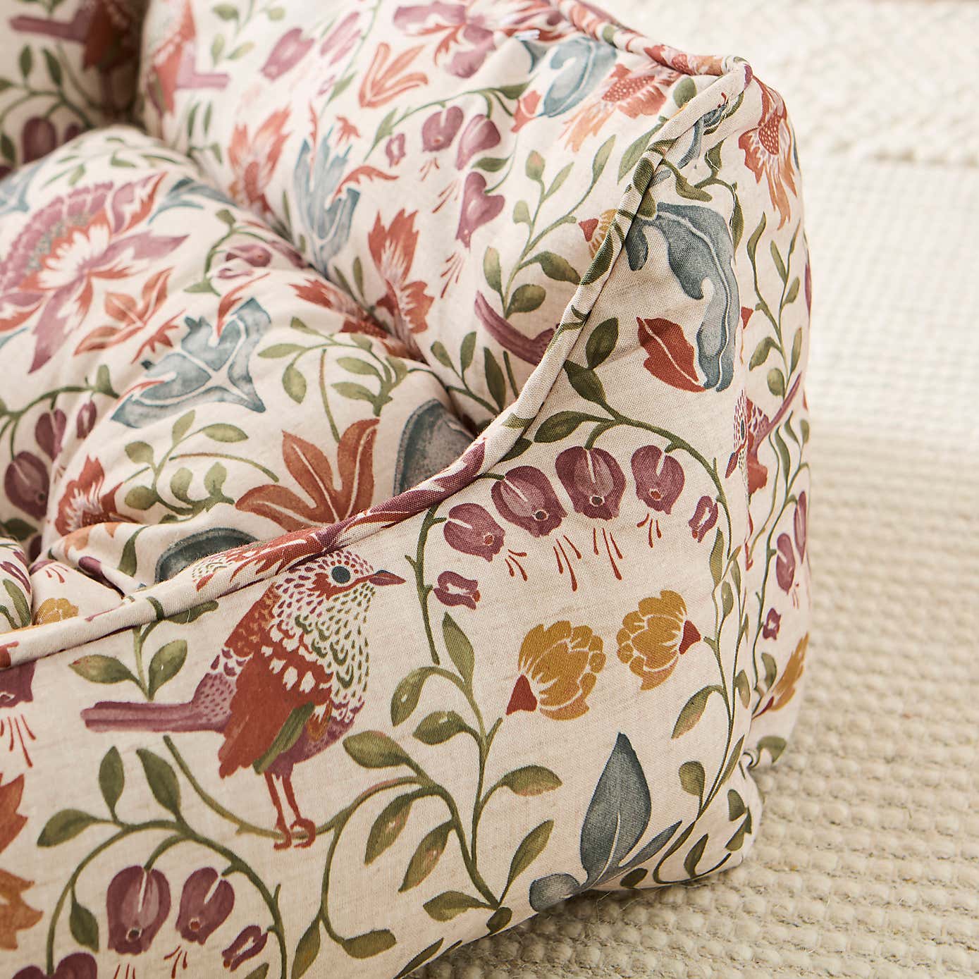 Carousel zoom image position 2 of 3