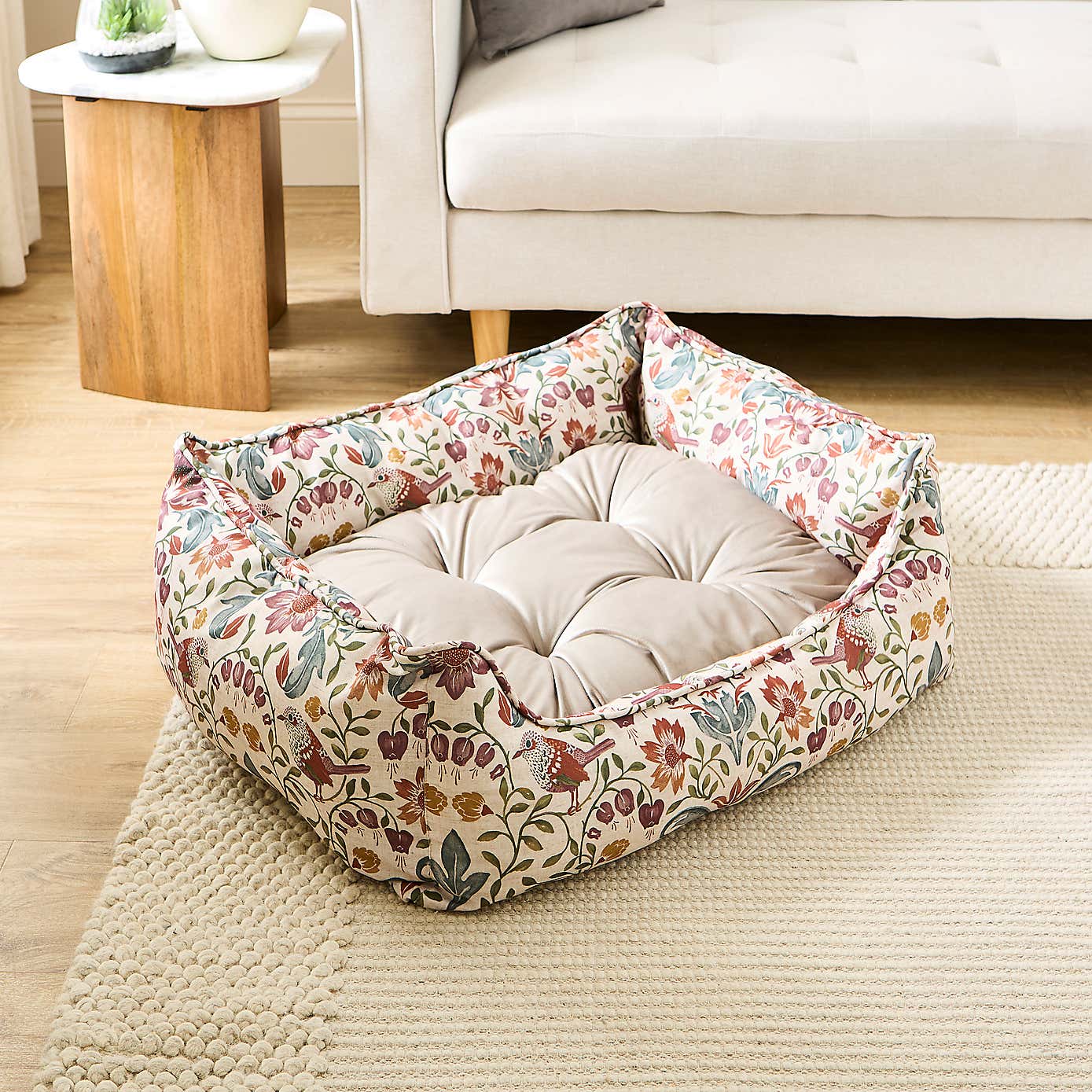 Carousel zoom image position 3 of 3