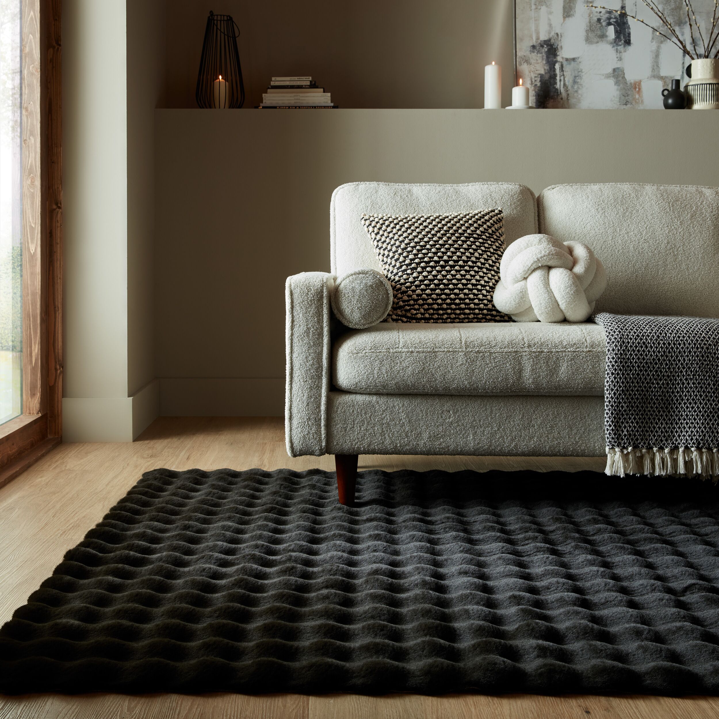 Bubble Washable Faux Fur Rug Black