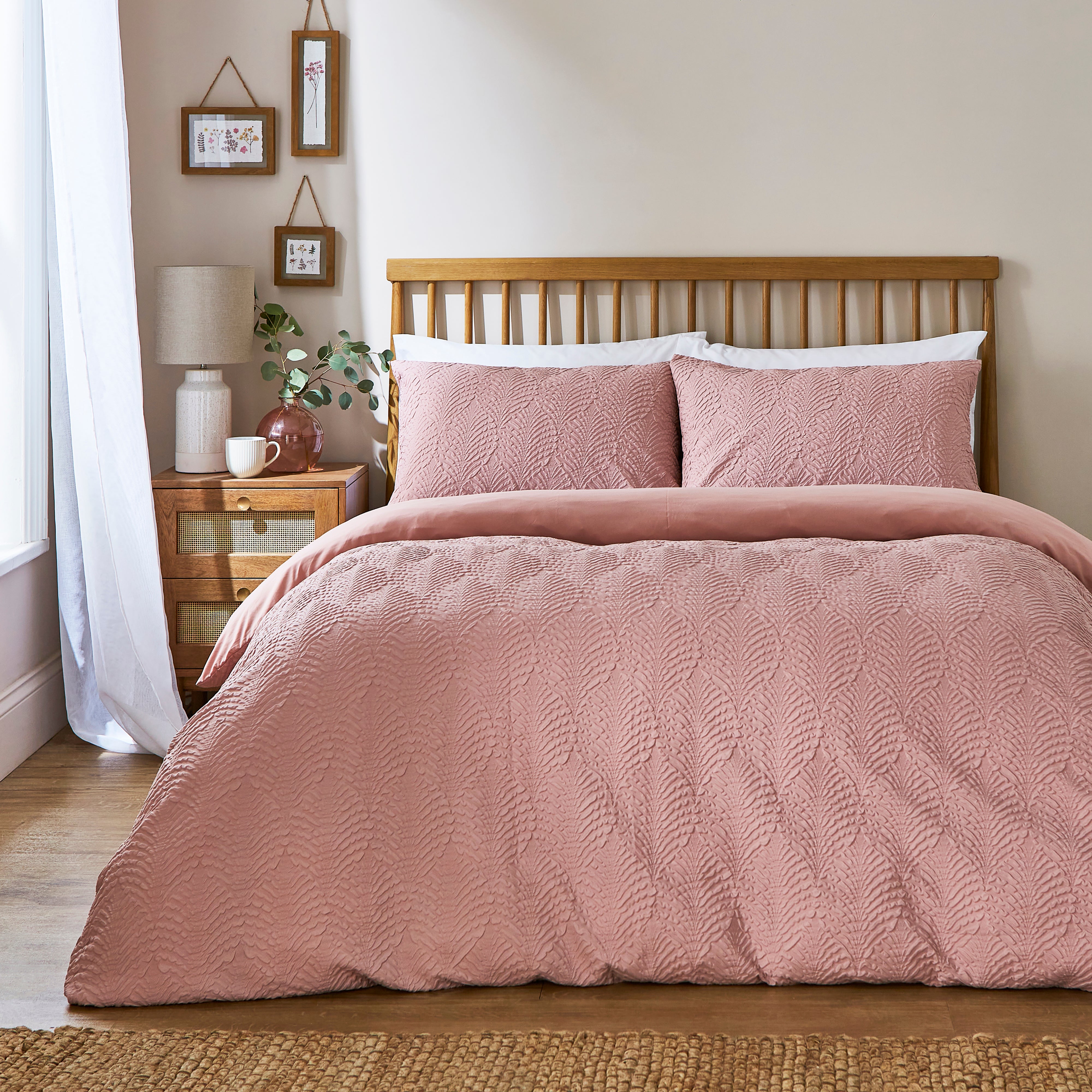 Adley Microfibre Duvet Cover And Pillowcase Set Blush