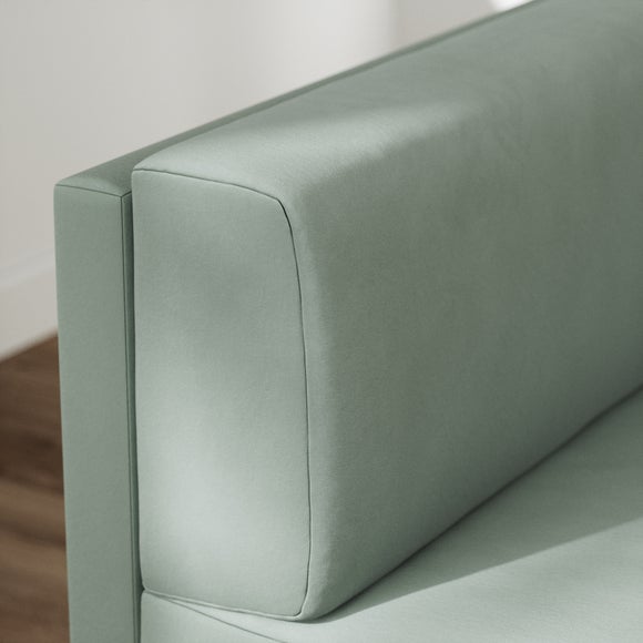 Carousel navigation image position 3 of 7