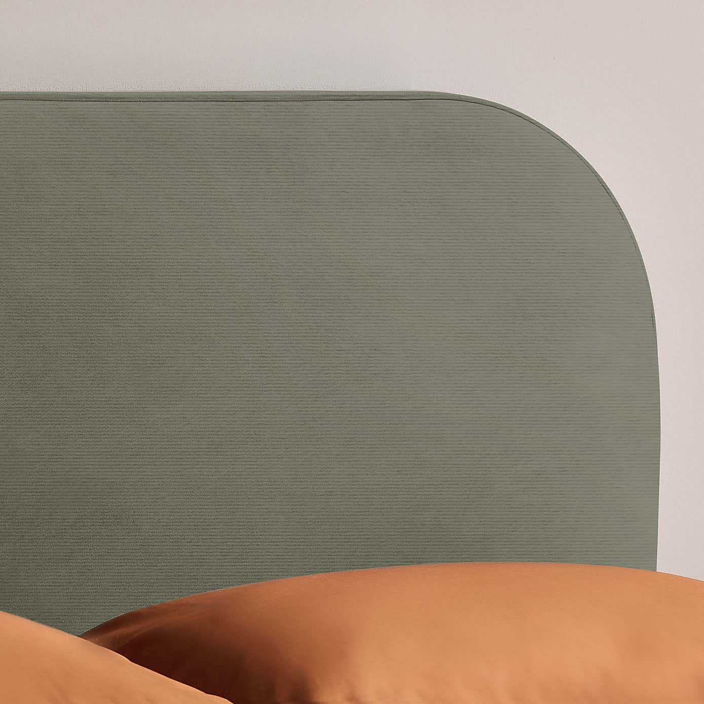 Carousel zoom image position 4 of 7