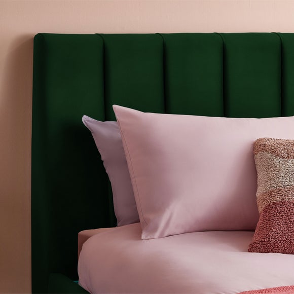 Carousel navigation image position 3 of 8