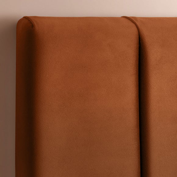 Carousel navigation image position 5 of 8