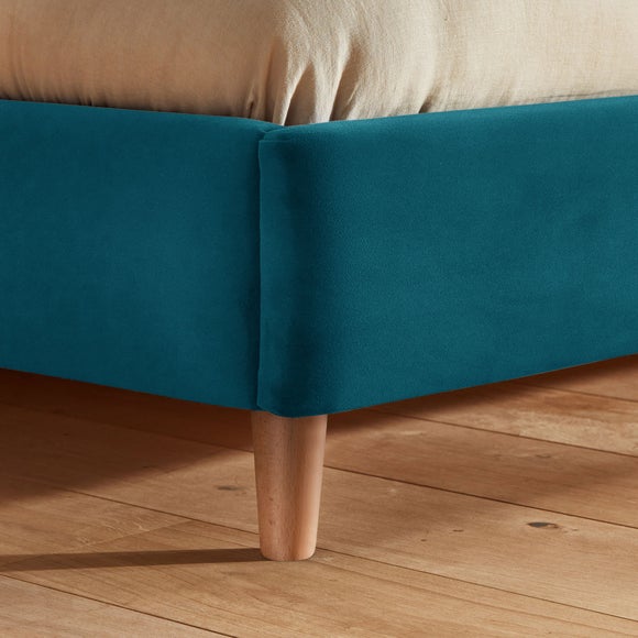 Carousel navigation image position 6 of 7