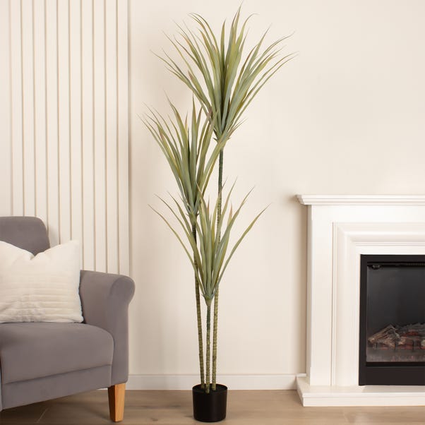 Artificial Yucca Tree in Black Plastic Plant Pot image 1 of 4
