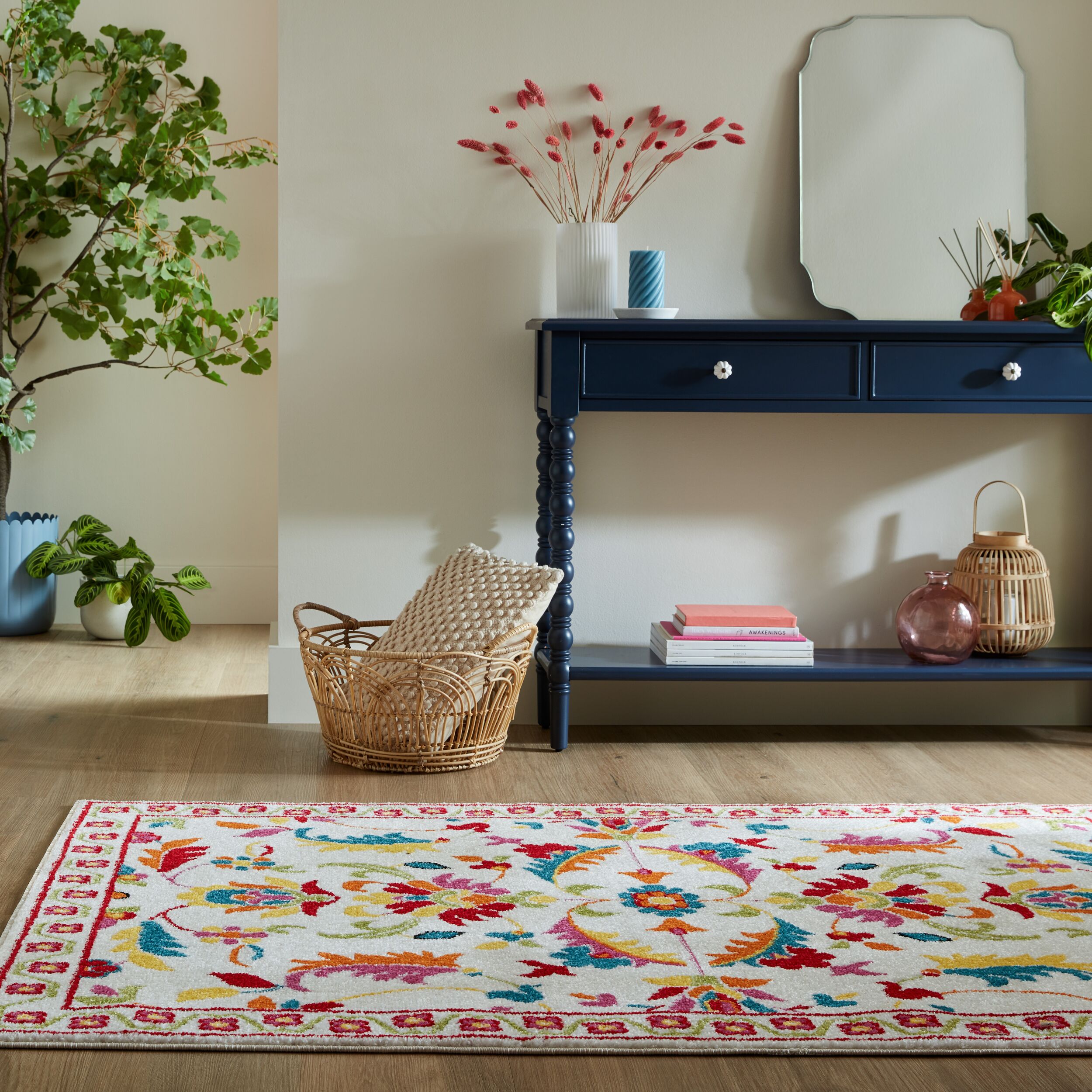 Lizzie Traditional Floral Rug